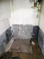 Ligne Maginot - RIMPLAS (RS) - (Ouvrage d'artillerie) - Bloc 5
Réceptacle des douilles de 75 n°2, avec fosse au dessous.