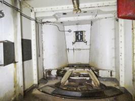 Ligne Maginot - RIMPLAS (RS) - (Ouvrage d'artillerie) - Bloc 4
Emplacement pour 75 Mle 33
Pièce 1