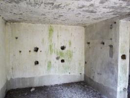 Ligne Maginot - GROS BOIS (160° RIF) - (PC de Sous-Secteur) - L'intérieur de l'un des bâtiments, avec de nombreuses traces d'équipements