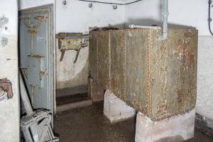Ligne Maginot - DENTING - A28 - (Ouvrage d'infanterie) - Bloc 1
Réservoirs d'eau et accès à la cloche JM