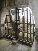 Ligne Maginot - MONT AGEL - (Ouvrage d'artillerie) - Bloc 3
La grille avec la découpe pour les câbles