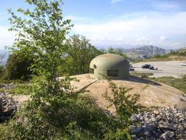 Ligne Maginot - MONT AGEL - (Ouvrage d'artillerie) - Bloc 7
Cloche GFM située prés des tourelles de 75