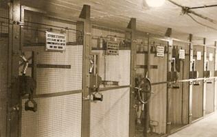 Ligne Maginot - MONT AGEL - (Ouvrage d'artillerie) - Cellule HTA de l'ouvrage du Mont Agel
Matériel datant de la modernisation de l'ouvrage par l'Armée de l'Air