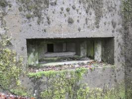 Ligne Maginot - RUISSEAU DU GROSSTHAL 2 - (Blockhaus pour arme infanterie) - L'embrasure pour mitrailleuse.