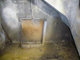 Ligne Maginot - FOUR A CHAUX - FAC - (Ouvrage d'artillerie) - Urinoir au pieds de l'escalier du bloc 4