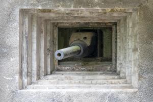 Ligne Maginot - SIMSERHOF - (Ouvrage d'artillerie) - Entrée des hommes
Créneaux pour JM et canon de 37