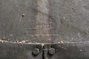 Ligne Maginot - SIMSERHOF - (Ouvrage d'artillerie) - Bloc 4
Tourelle mitrailleuses
Marquage de la tourelle