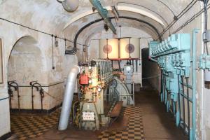 Ligne Maginot - SIMSERHOF - (Ouvrage d'artillerie) - L'usine électrique de l'ouvrage
Moteur Sulzer 6 DD 22