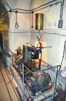 Ligne Maginot - SIMSERHOF - (Ouvrage d'artillerie) - Groupe électrogène auxiliaire à moteur CLM 1PJ65 avec un compresseur attelé prévu pour le gonflage des bouteilles de lancement des moteurs
