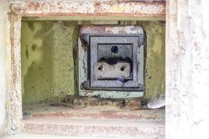 Ligne Maginot - SIMSERHOF - (Ouvrage d'artillerie) - Entrée des hommes
Créneaux jumelage mitrailleuses