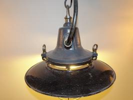 Ligne Maginot - L'éclairage dans la fortification Maginot (éclairage) - Lampe type PC
Renforcée Petit Modèle