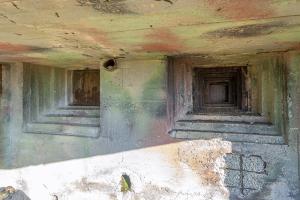 Ligne Maginot - FOUR A CHAUX - FAC - (Ouvrage d'artillerie) - Bloc 6
Les créneaux pour JM
Le créneau JM/47 a été remplacé après guerre par un simple créneau JM