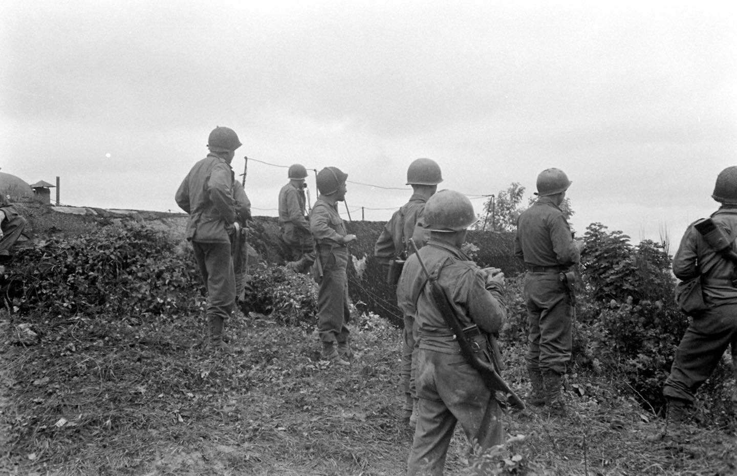 Ligne Maginot - GUENTRANGE (FESTE DE) - (Ouvrage d'artillerie) - Les troupes américaines utilisent l'ouvrage 
 - Ralph Morse 