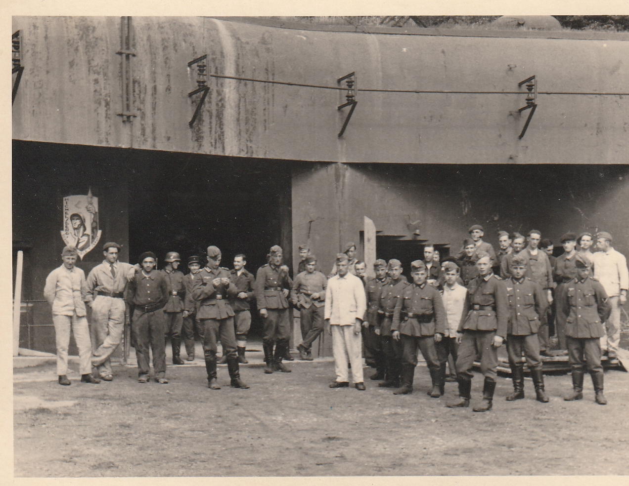 Ligne Maginot - MICHELSBERG - A22 - (Ouvrage d'artillerie) - L'entrée munitions après l'armistice en juin 1940 - Inconnu