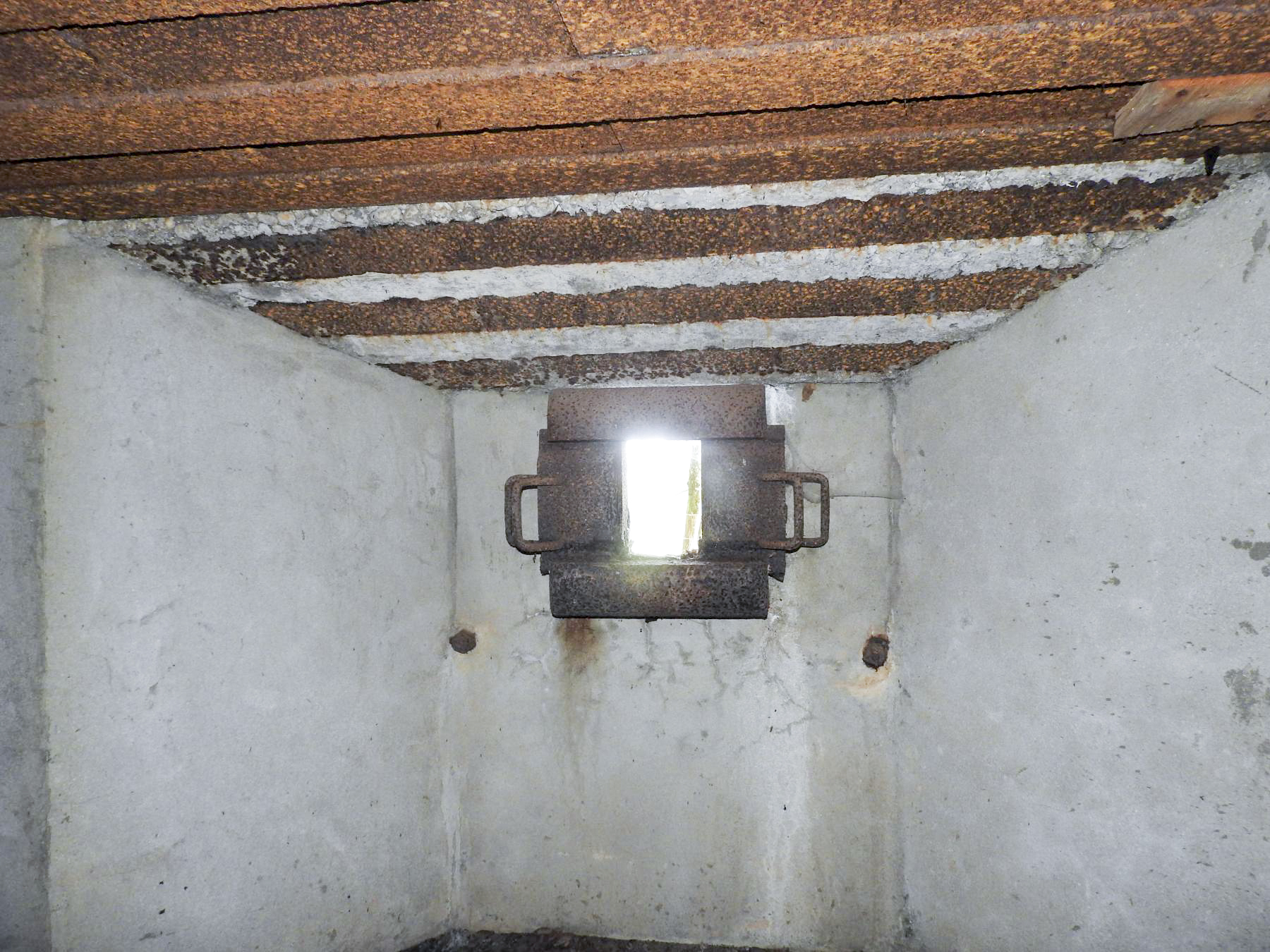 Ligne Maginot - BB35 - (Blockhaus pour arme infanterie) - La chambre de tir. - STENGER Mathieu