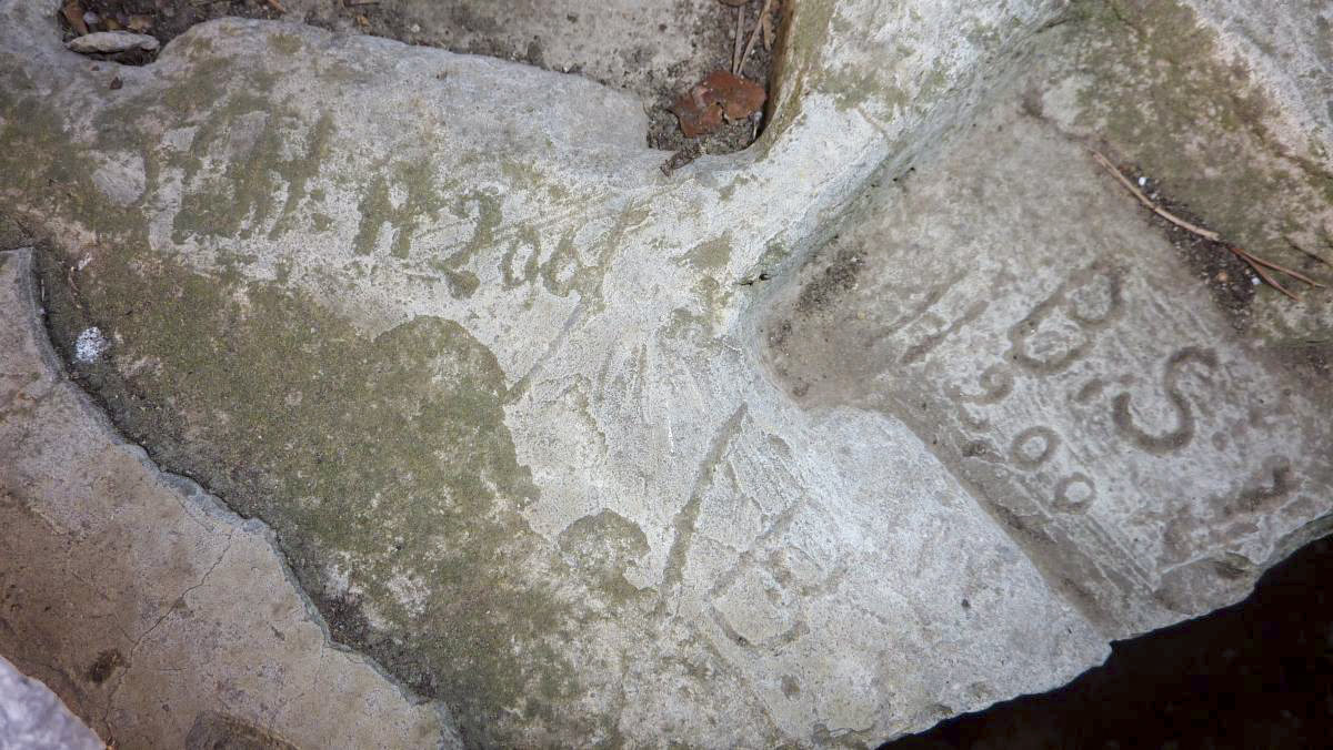 Ligne Maginot - BAISSE DE SCUVION 1 - (Blockhaus pour arme infanterie) - Empreintes des tirs repérés pour FM - ELLENA-CUNY