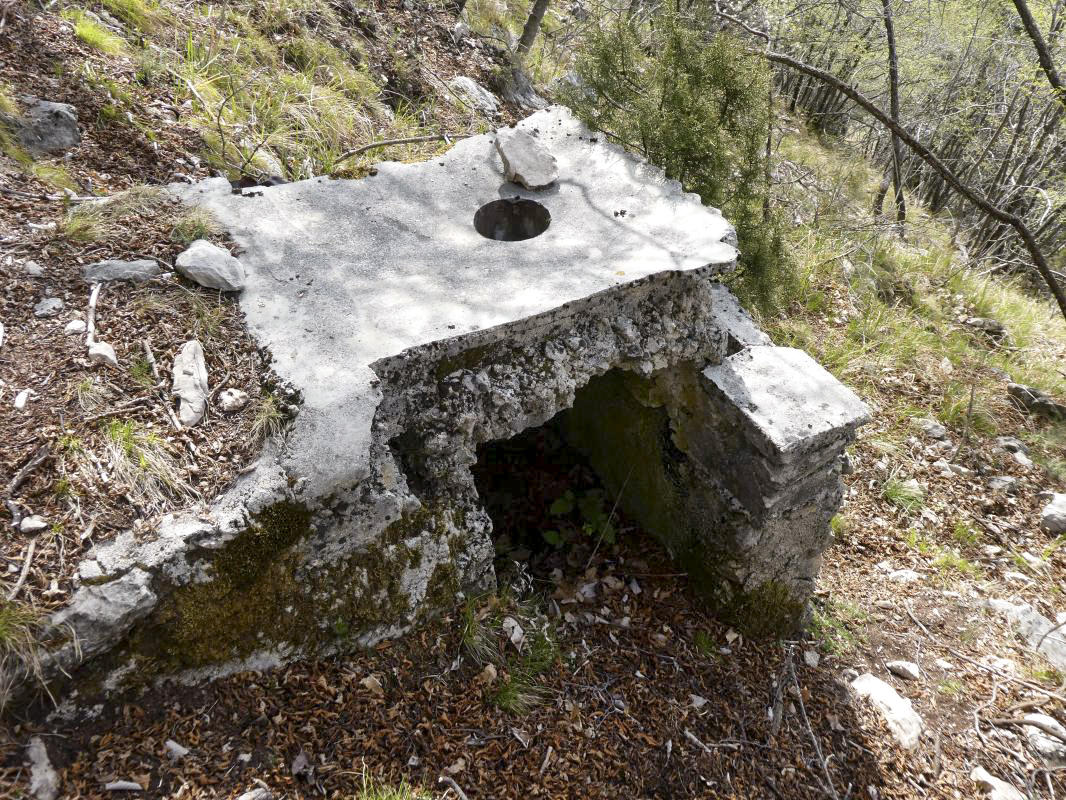 Ligne Maginot - BAISSE DE SCUVION 7 - (Abri) - Latrine