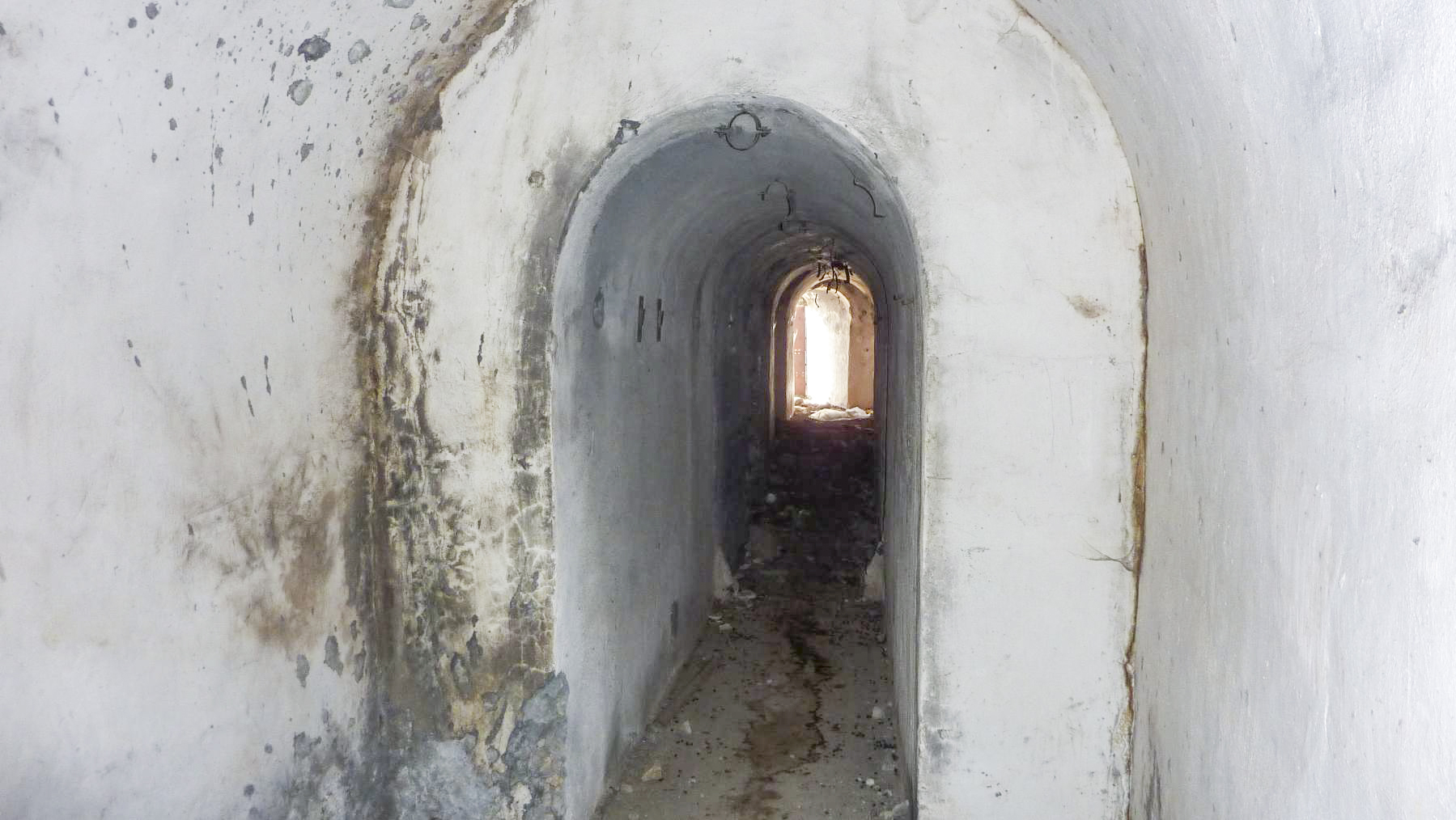 Ligne Maginot - BAISSE DE SCUVION - (Ouvrage d'infanterie) - Galerie partant du bloc 3 vers bloc 1 - ELLENA Daniel - CUNY Philippe