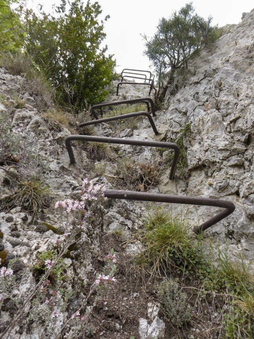 Ligne Maginot - CASTEL VIEIL - (Ouvrage d'infanterie) - Accès sur le dessus du bloc 3 - ELLENA Daniel - CUNY Philippe