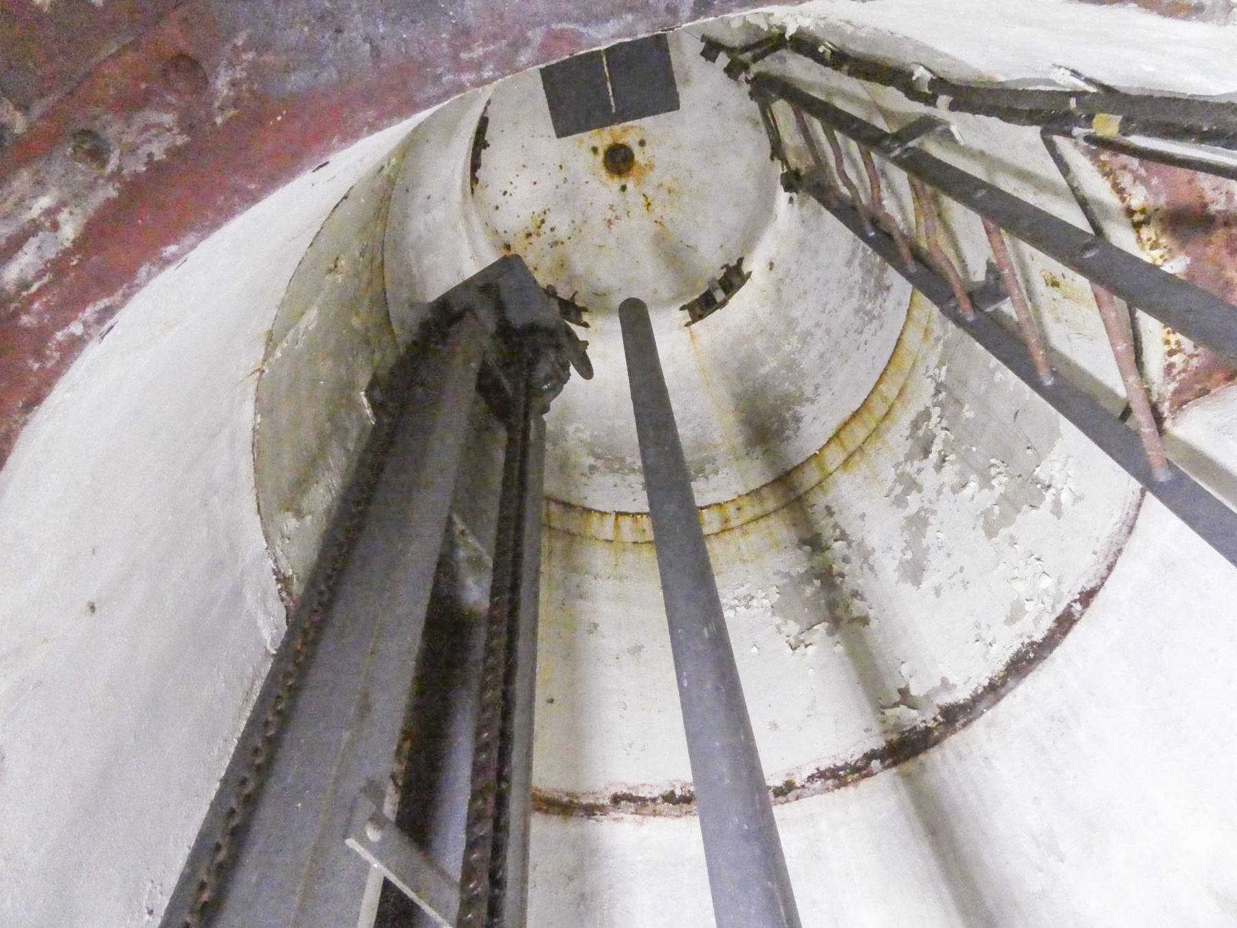 Ligne Maginot - CASTILLON (CN) - EO8 - (Ouvrage d'artillerie) - Bloc 5
Cloche GFM - ELLENA Daniel - CUNY Philippe