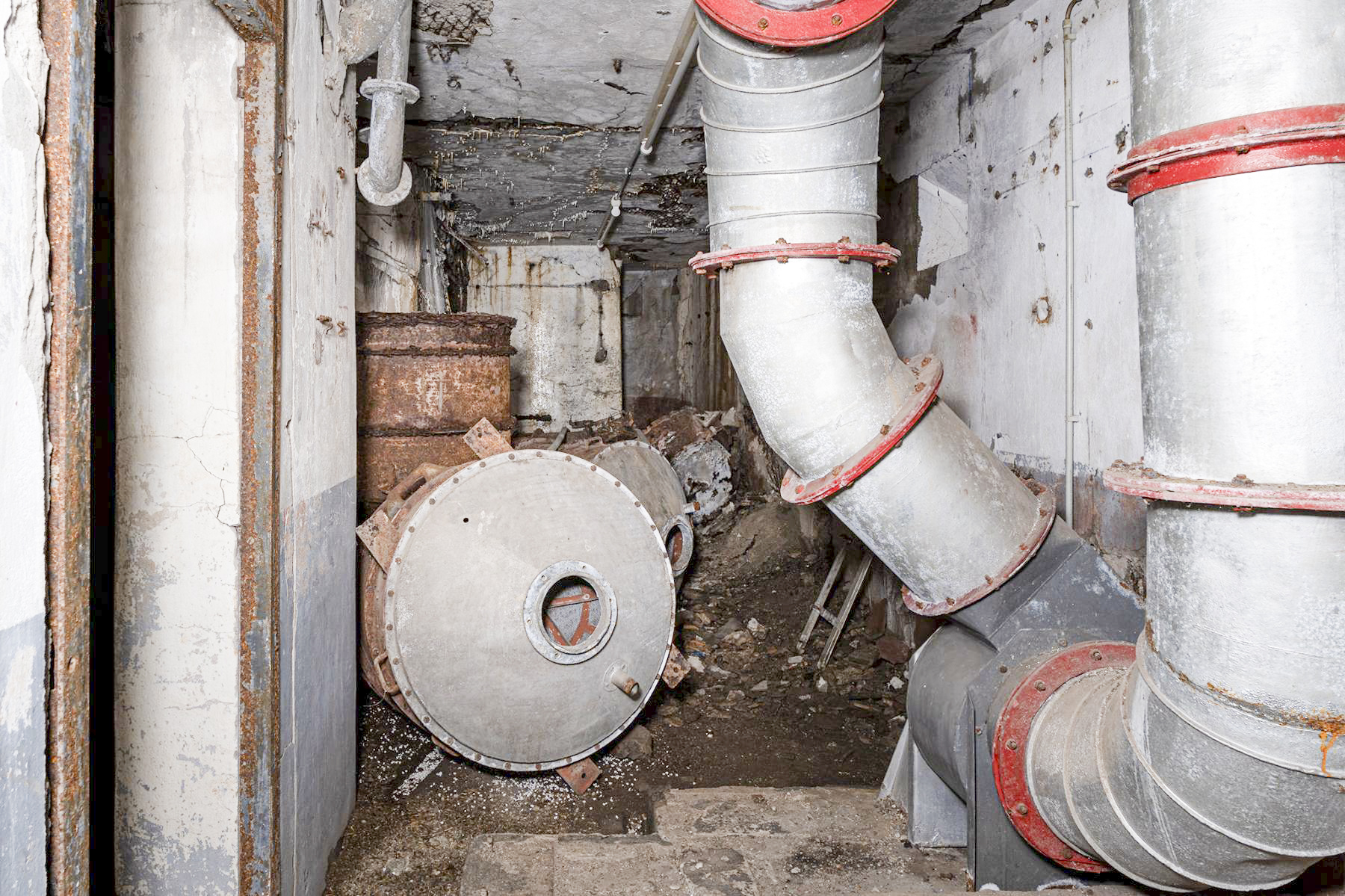 Ligne Maginot - LEMBACH - (Ouvrage d'infanterie) - Bloc 2
Filtre à air et ventilation
 - David Palmer