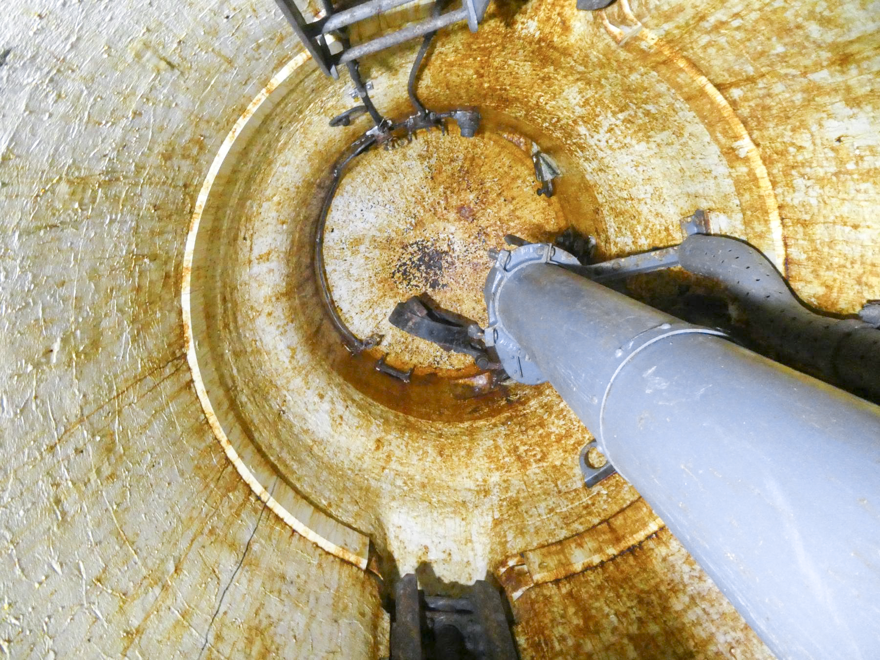 Ligne Maginot - CASTILLON (CN) - EO8 - (Ouvrage d'artillerie) - Bloc 4
Cloche JM - ELLENA Daniel - CUNY Philippe