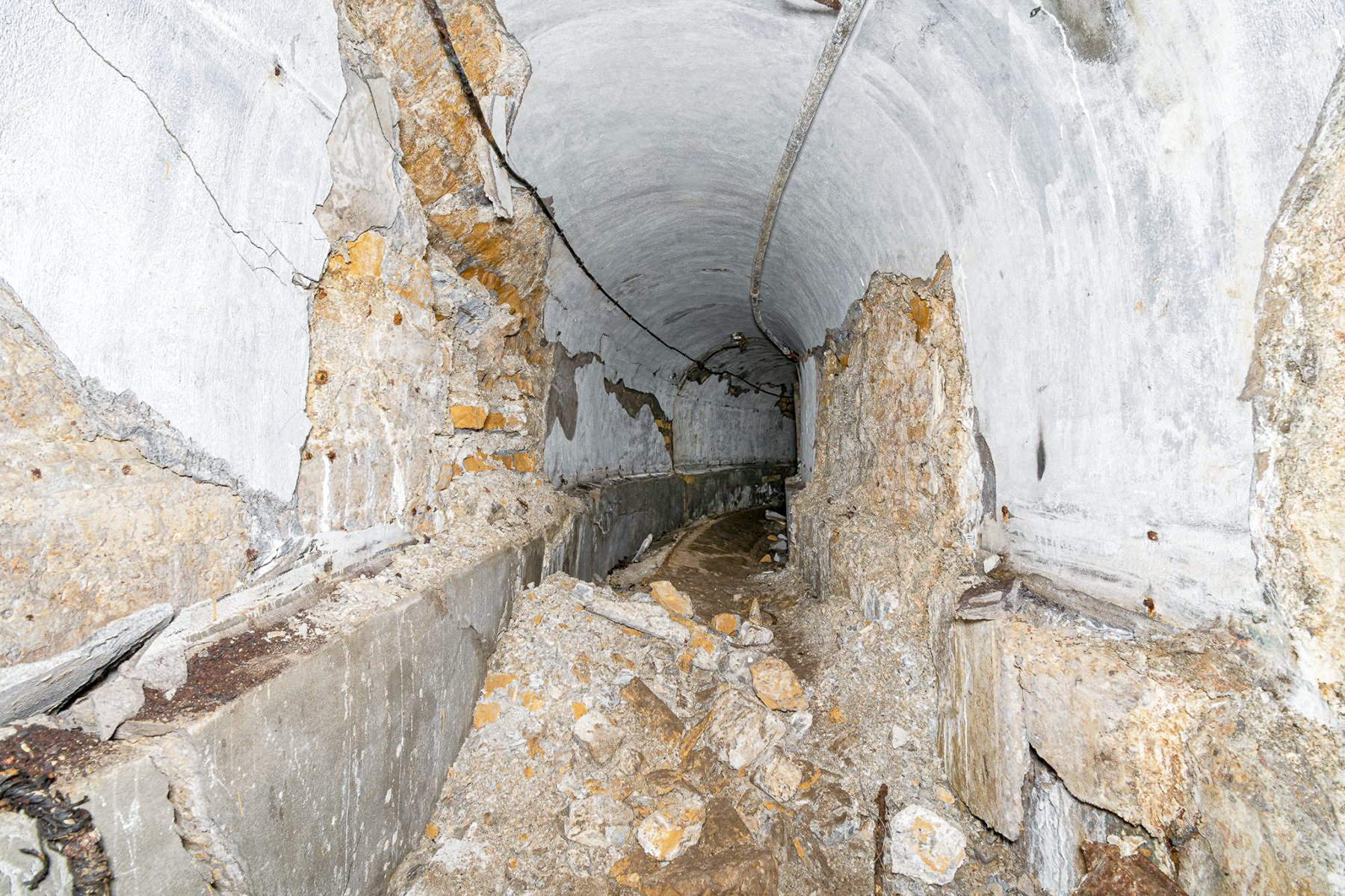 Ligne Maginot - BOVENBERG - A27 - (Ouvrage d'infanterie) - Les galeries souffrant de la présence d'anhydrite dans les terrains avoisinants - David Palmer