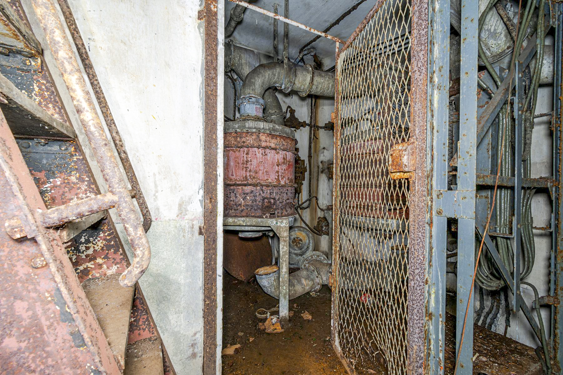 Ligne Maginot - BOVENBERG - A27 - (Ouvrage d'infanterie) - Bloc 6
Système de filtration d'air et ventilation - David Palmer