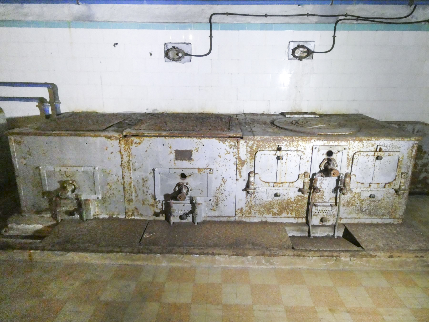 Ligne Maginot - CASTILLON (CN) - EO8 - (Ouvrage d'artillerie) - La cuisine   - ELLENA Daniel - CUNY Philippe