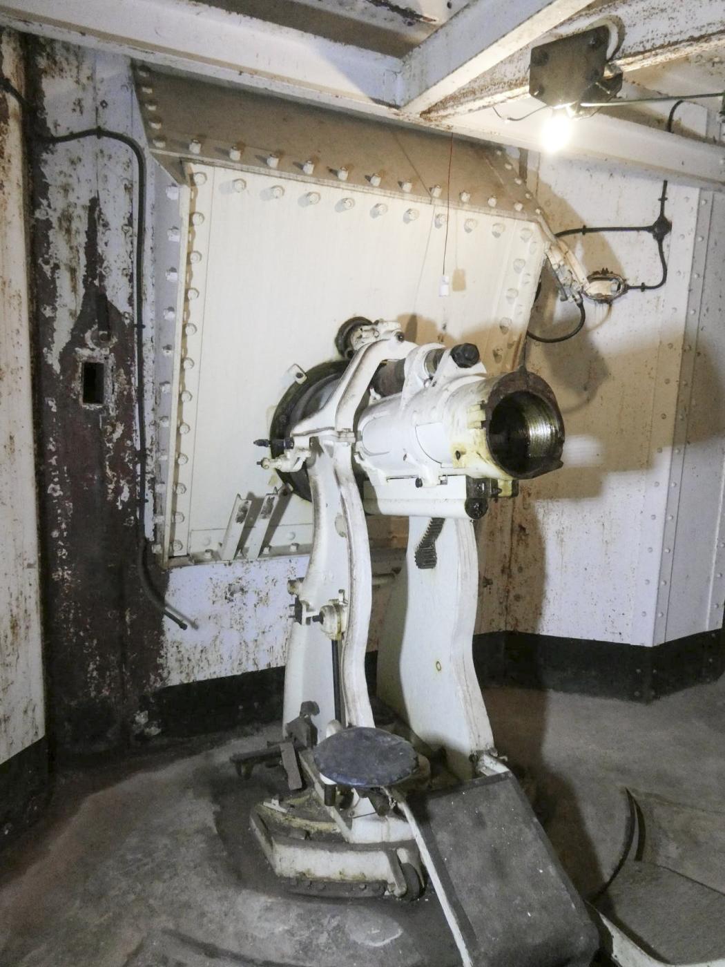 Ligne Maginot - CASTILLON (CN) - EO8 - (Ouvrage d'artillerie) - Bloc 3
Pièce de 75mm n°48 de droite - ELLENA Daniel - CUNY Philippe