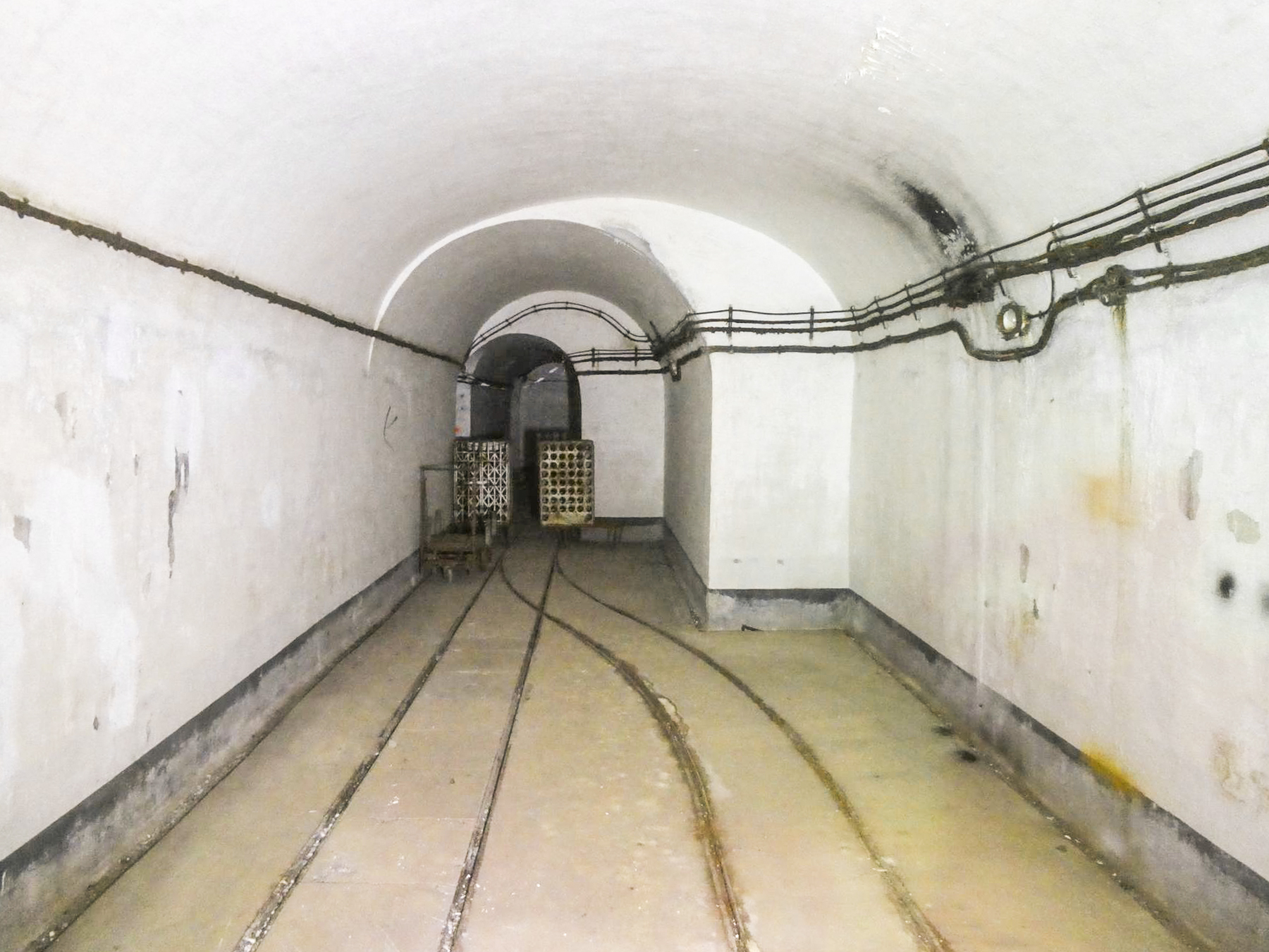 Ligne Maginot - CASTILLON (CN) - EO8 - (Ouvrage d'artillerie) - Galerie étage intermédiaire - ELLENA Daniel - CUNY Philippe