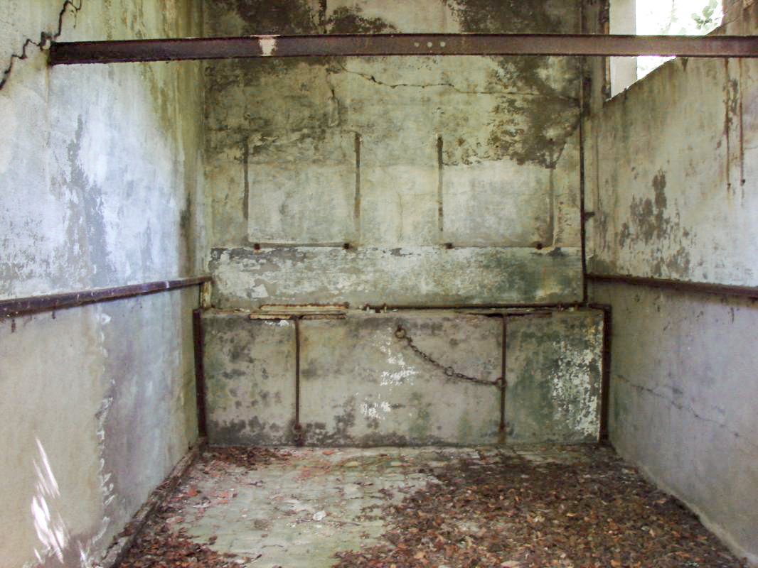 Ligne Maginot - BAN SAINT JEAN - (Camp de sureté) - L'écurie (E1)