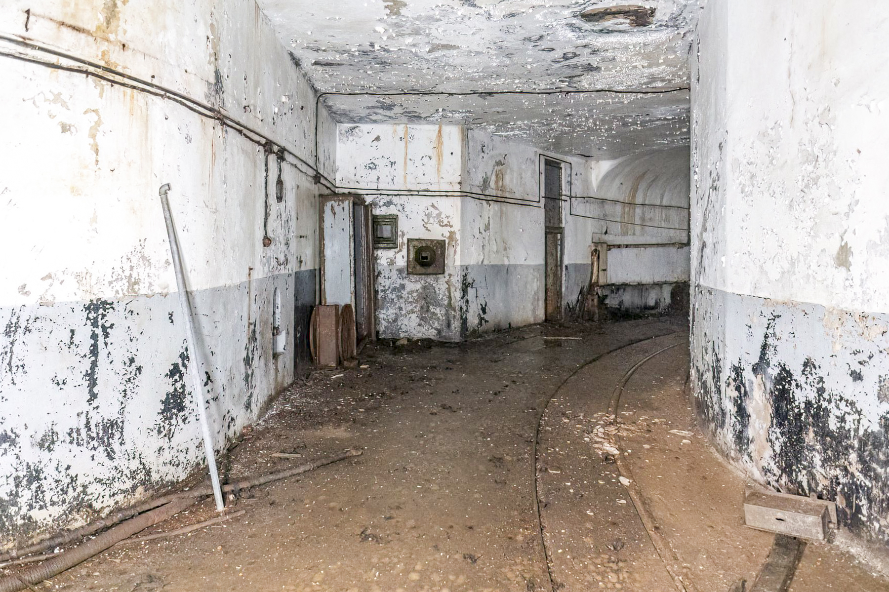 Ligne Maginot - SCHIESSECK - (Ouvrage d'artillerie) - Entrée munitions - David Palmer