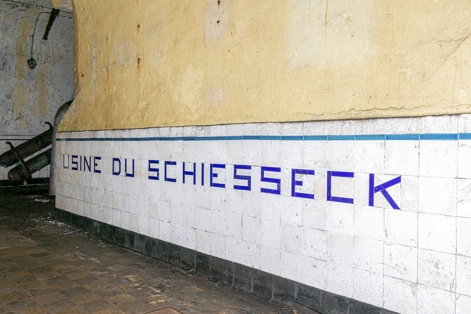 Ligne Maginot - SCHIESSECK - (Ouvrage d'artillerie) - Usine
Dans le couloir central - David Palmer