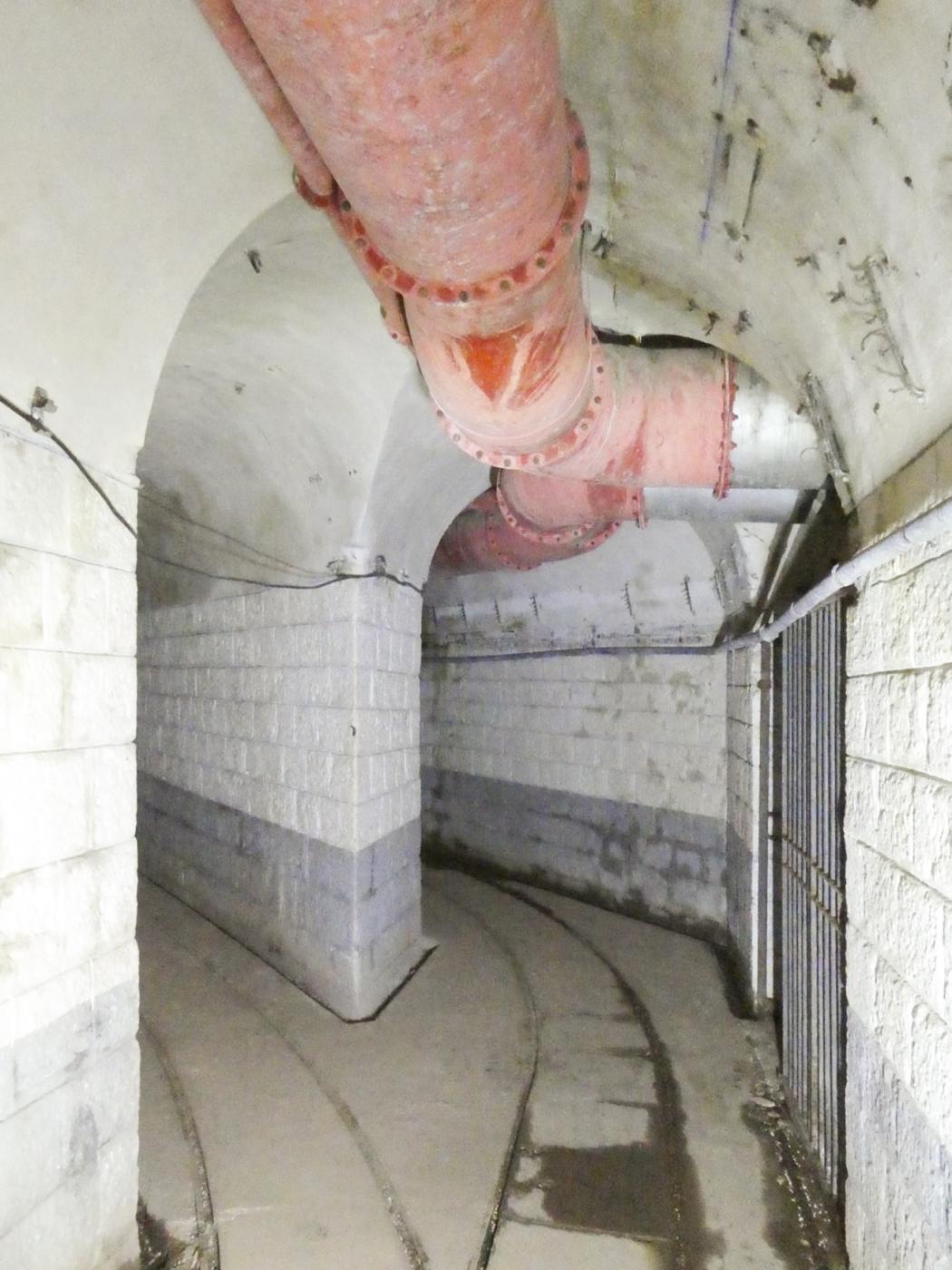 Ligne Maginot - RIMPLAS (RS) - (Ouvrage d'artillerie) - Bloc 5
Galerie vers bloc - ELLENA Daniel - CUNY Philippe