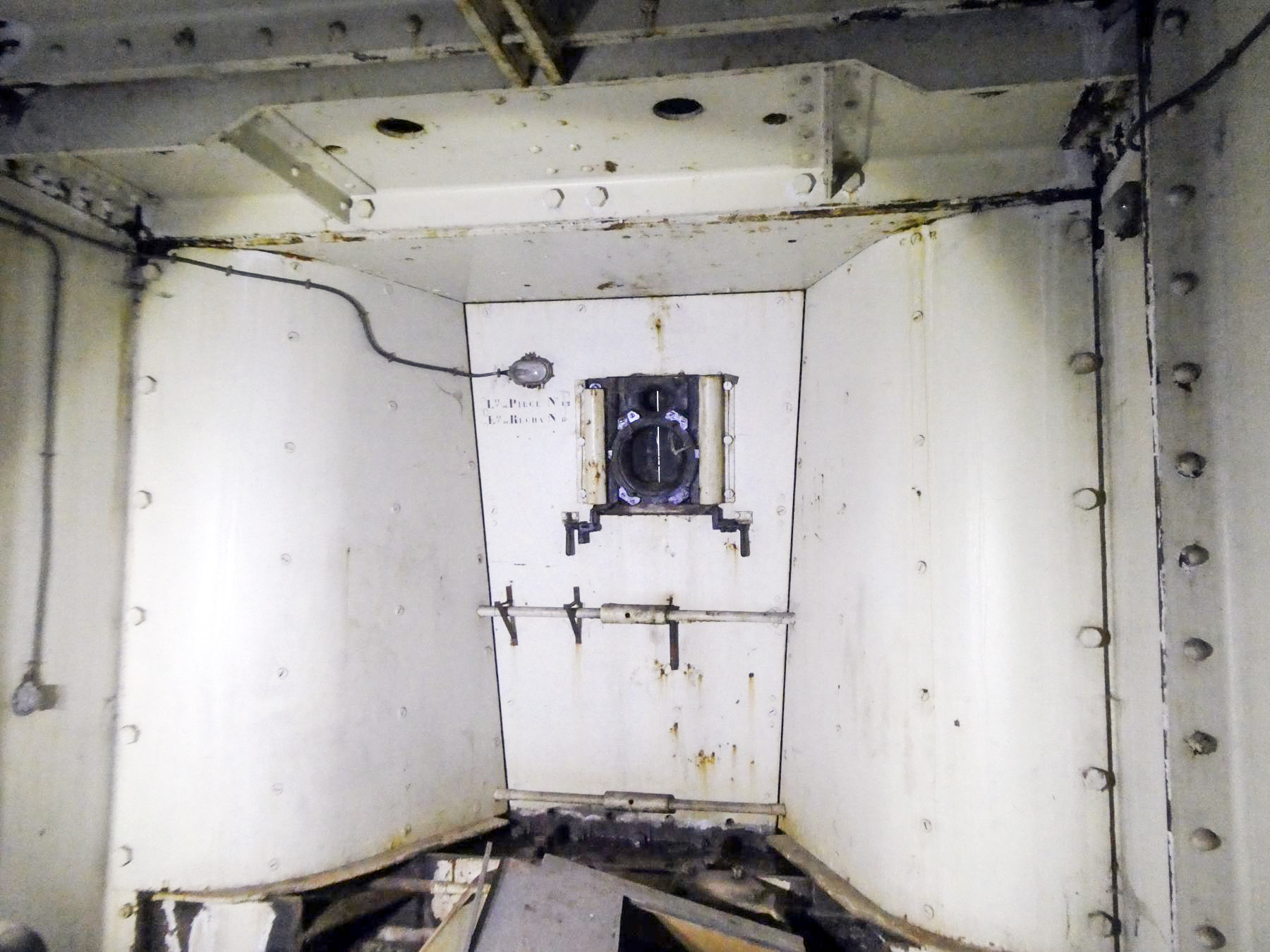 Ligne Maginot - RIMPLAS (RS) - (Ouvrage d'artillerie) - Bloc 4
Emplacement pour 75 Mle 33
Pièce 2 - ELLENA Daniel - CUNY Philippe