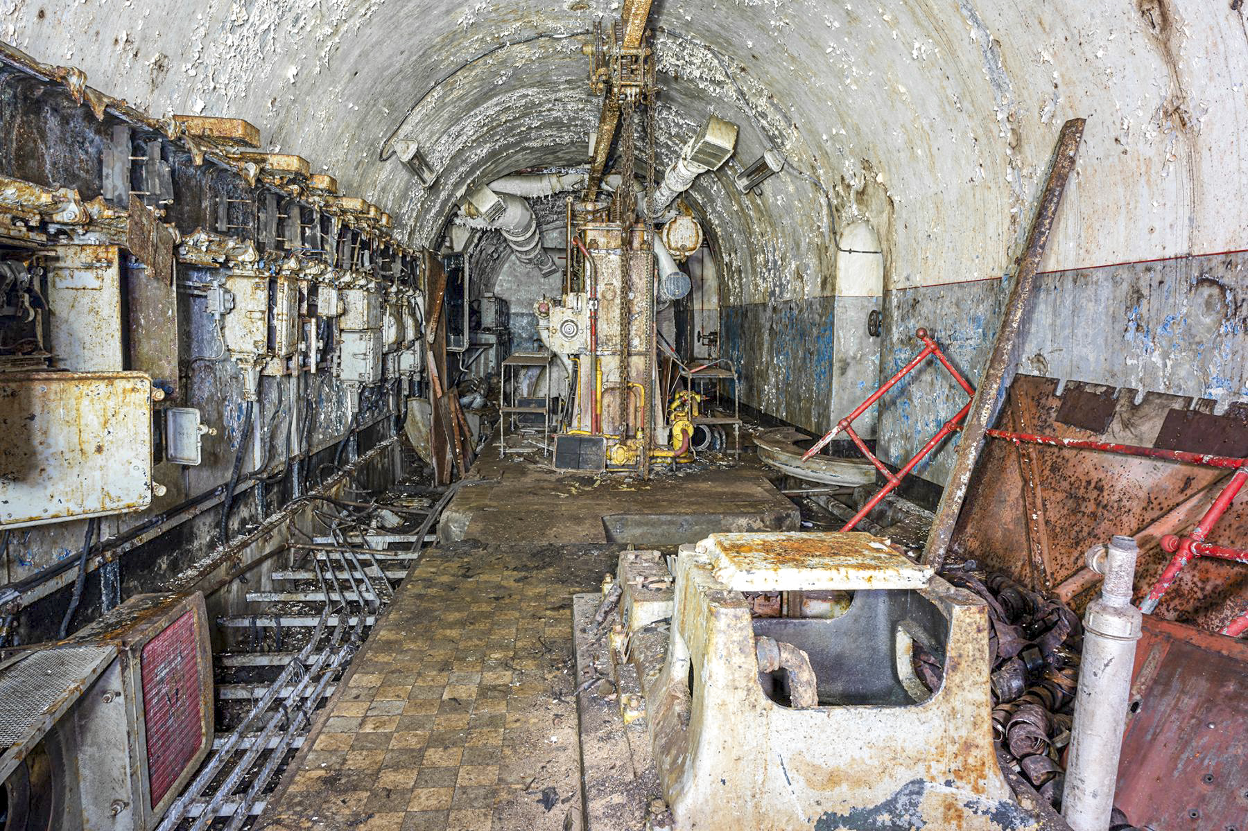 Ligne Maginot - MOLVANGE - A9 - (Ouvrage d'artillerie) - Usine
 - David Palmer