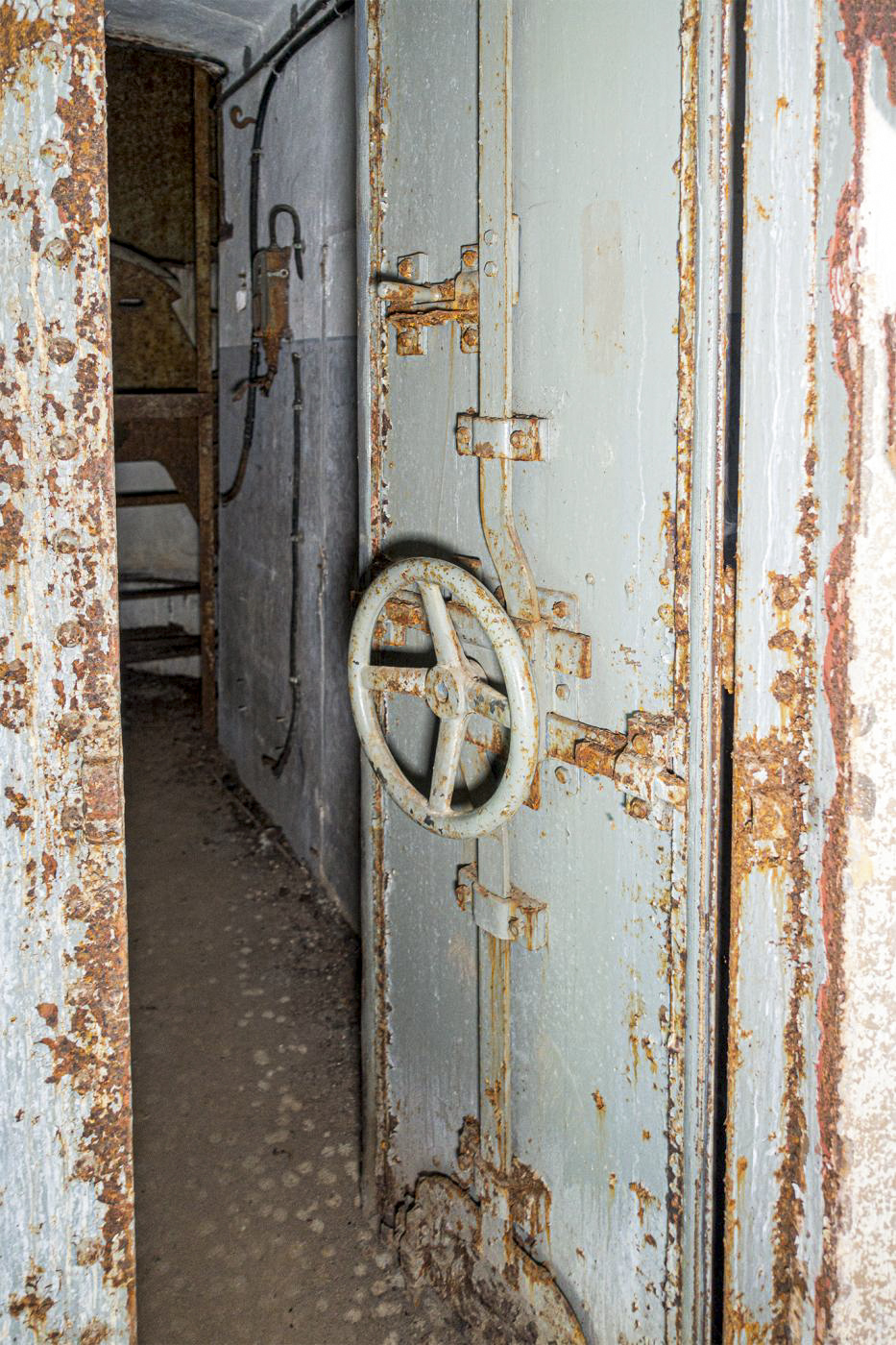 Ligne Maginot - DENTING - A28 - (Ouvrage d'infanterie) - Bloc 1
Porte blindée de la cloche GFM - David Palmer