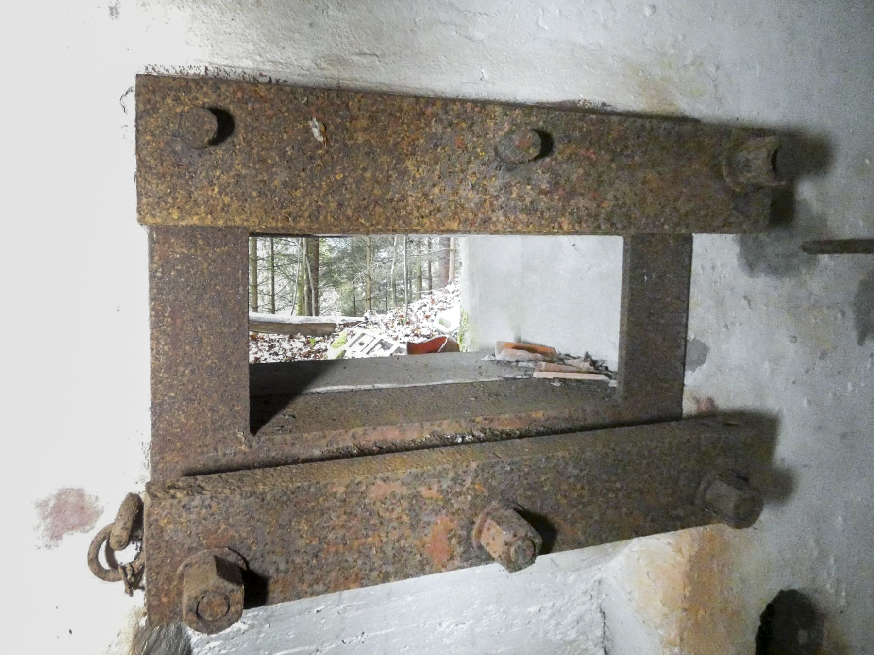 Ligne Maginot - KLAM 6 - (Blockhaus pour arme infanterie) - Le blindage de l'embrasure. - STENGER Mathieu