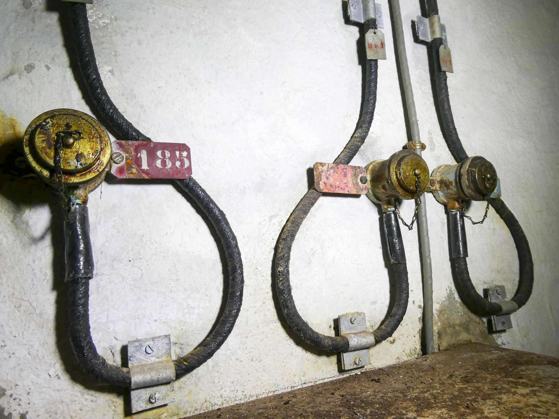 Ligne Maginot - MONT AGEL EST - BLOC 8 - (Observatoire d'artillerie) - Le local téléphone - ELLENA Daniel - CUNY Philippe