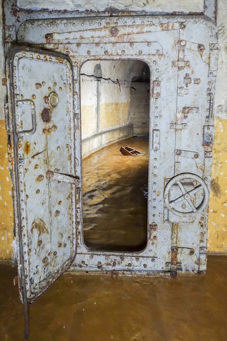 Ligne Maginot - BREHAIN - A6 - (Ouvrage d'artillerie) - Bloc 4
Le sas d'entrée du bloc - David Palmer