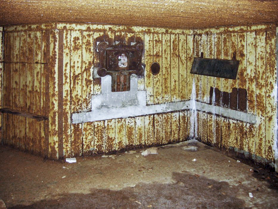 Ligne Maginot - 108 - STRENGWALD NORD - (Casemate d'infanterie - Double) - Créneau pour mitrailleuse
