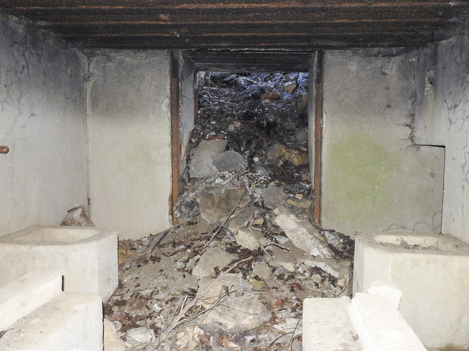 Ligne Maginot - KLEIBORN NORD - (Blockhaus pour canon) - La chambre de tir du blockhaus vue par le créneau. - STENGER Mathieu
