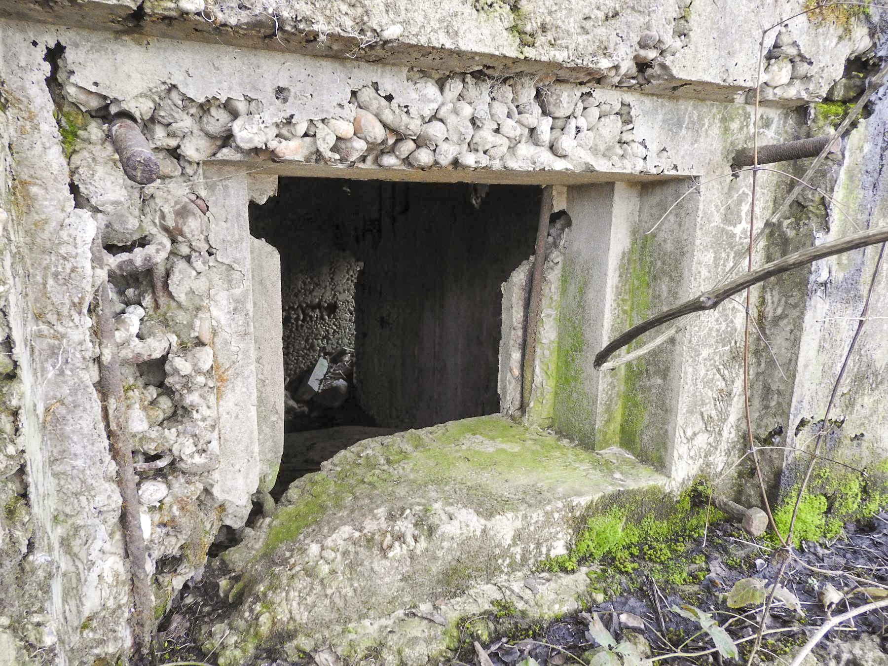 Ligne Maginot - KLEIBORN SUD - (Blockhaus pour arme infanterie) - L'embrasure de tir. - STENGER Mathieu