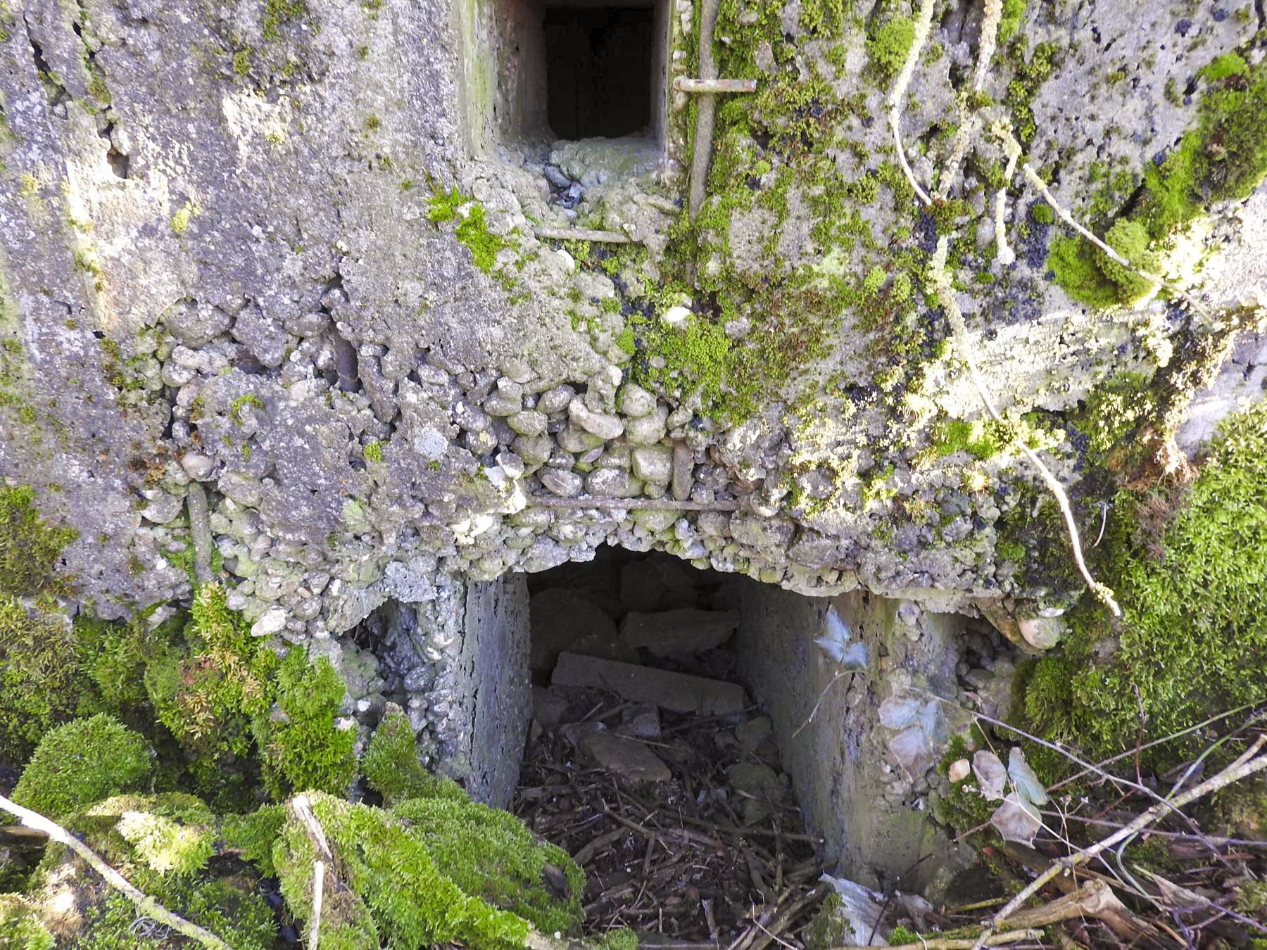Ligne Maginot - KLEIBORN SUD - (Blockhaus pour arme infanterie) - L'entrée et un orifice de ventilation. - STENGER Mathieu