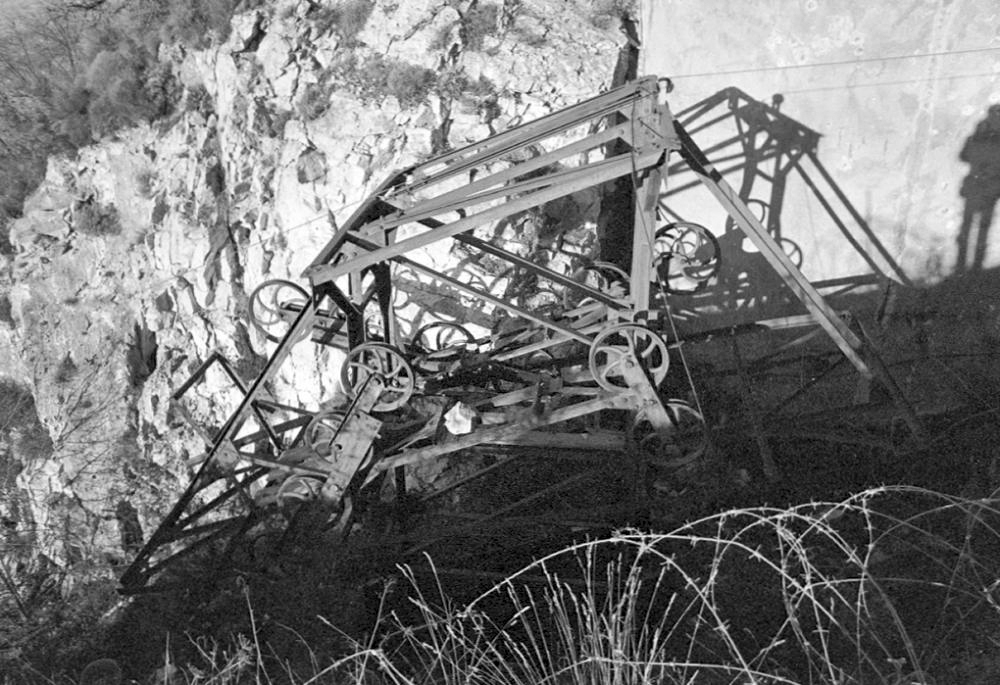 Ligne Maginot - MONT AGEL - (Ouvrage d'artillerie) - Bloc 3
Le pylône de départ du téléphérique