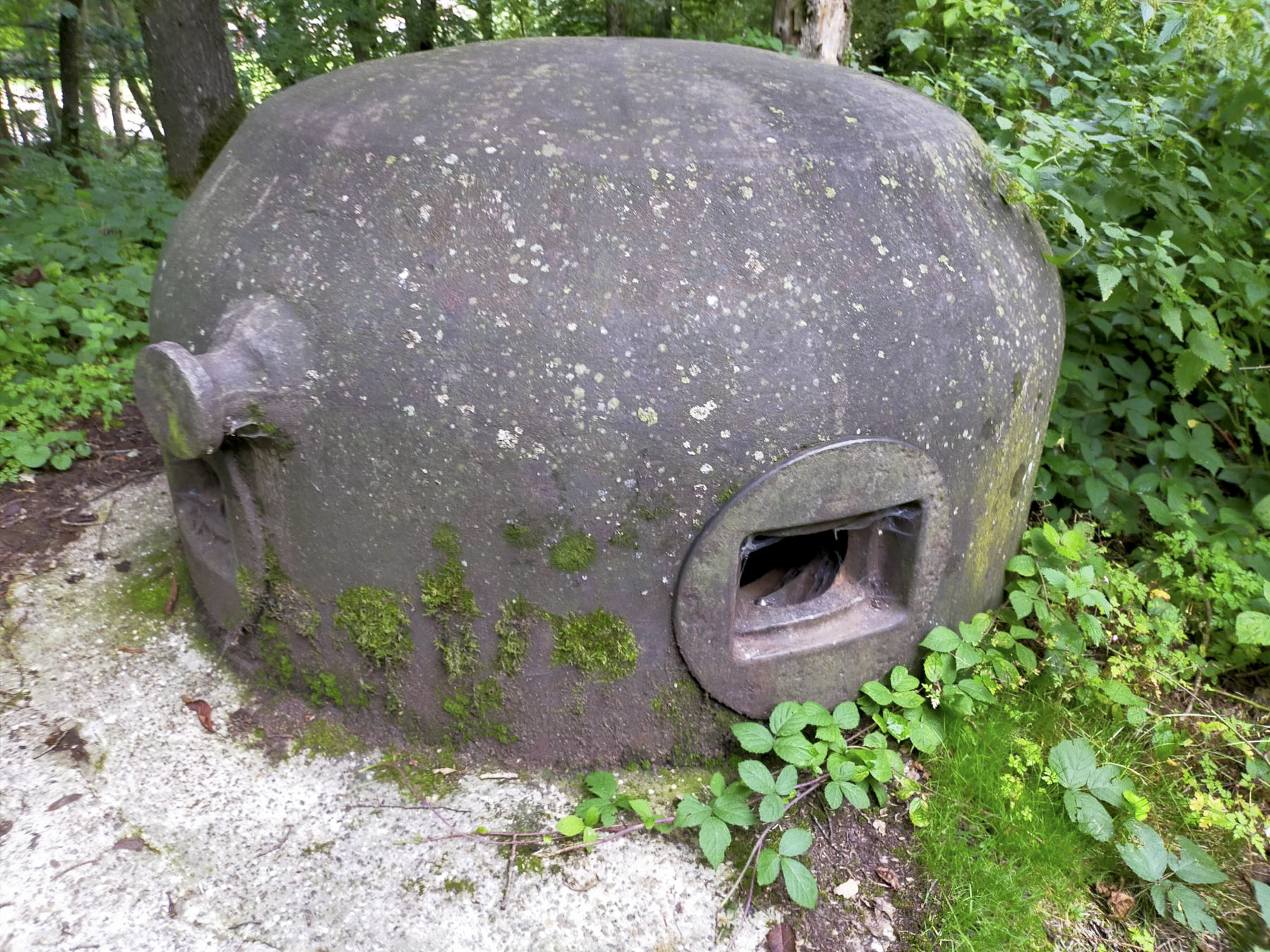 Ligne Maginot - 111 - BETTLACH NORD - (Casemate d'infanterie - Double) - Cloche GFM type B