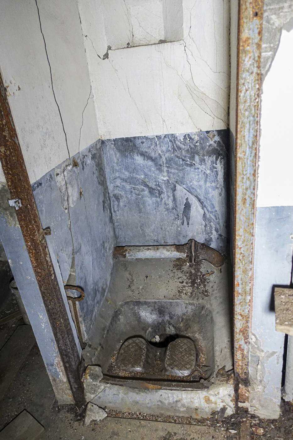 Ligne Maginot - LEMBACH - (Ouvrage d'infanterie) - Bloc 2
WC - David Palmer