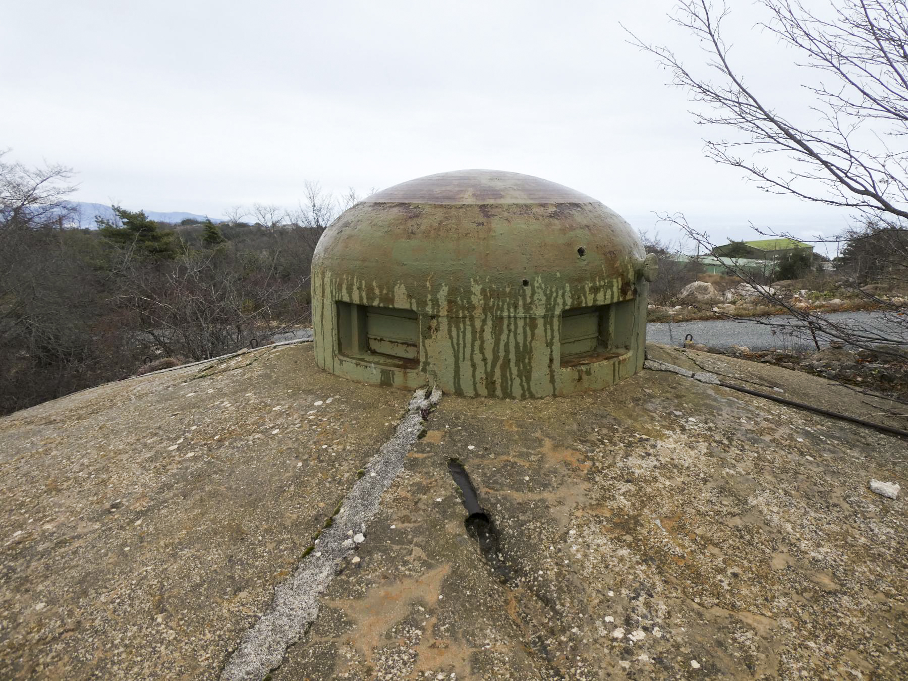 Ligne Maginot - MONT AGEL - (Ouvrage d'artillerie) - Bloc 7
La cloche GFM - ELLENA Daniel - CUNY Philippe