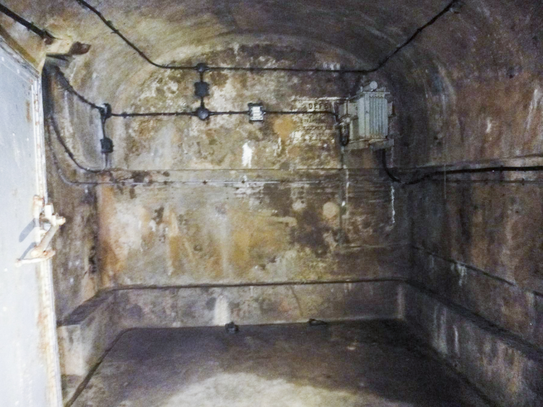 Ligne Maginot - FOUR A CHAUX - FAC - (Ouvrage d'artillerie) - Bloc 4
Alvéole de stockage  - J.Luc